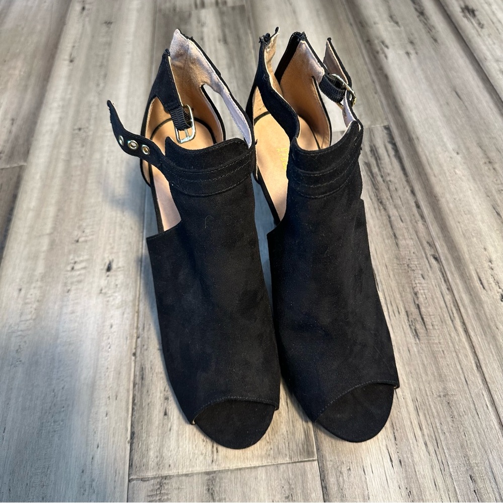 Steve Madden black heels size 9 women’s